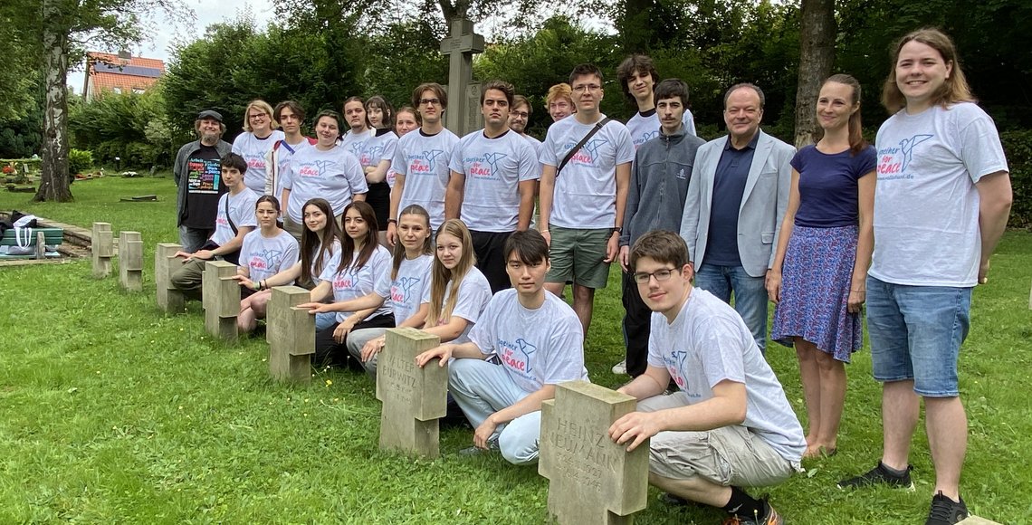 Gruppenbild mit dem Kaufunger Bürgermeister Arnim Roß